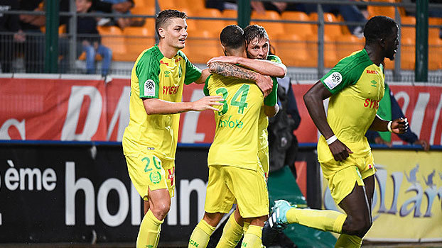 Com ex-Palmeiras e Chape em campo, Nantes vence Troyes fora de casa Assista ao gol da vitória do Nantes sobre o Troyes por 1 a 0!