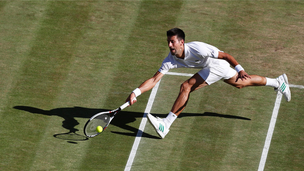 Djokovic e Wozniacki vencem, e brasileiros avançam nas duplas; veja jogos deste sábado em Wimbledon Djokovic e Wozniacki vencem, e brasileiros avançam nas duplas; veja jogos deste sábado em Wimbledon