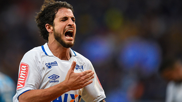 Cruzeiro tenta a permanência de Hudson para 2018 Cruzeiro tenta a permanência de Hudson para 2018