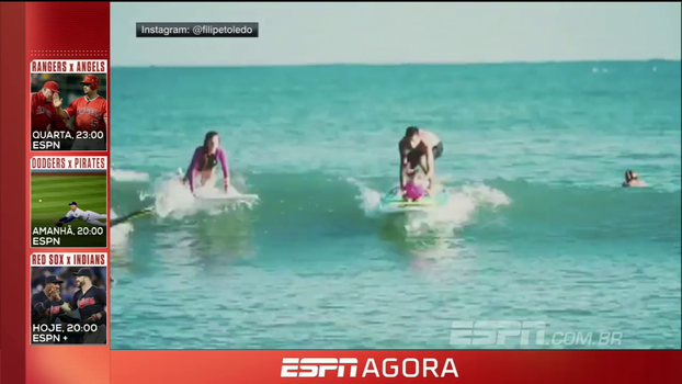Fofura! Filipe Toledo leva filha para surfar pela primeira vez Fofura! Filipe Toledo leva filha para surfar pela primeira vez