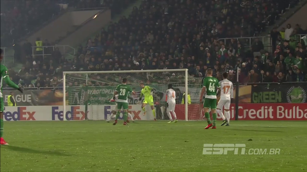 Brasileiro marca, mas Ludogorets perde primeira e vaga segue em aberto Assista aos gols da vitória do Istanbul sobre o Ludogorets por 2 a 1!
