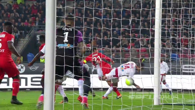 Com gol contra de peixinho, Rennes bate o Bordeaux e engata terceira vitória seguida Com gol contra de peixinho, Rennes bate o Bordeaux e engata terceira vitória seguida