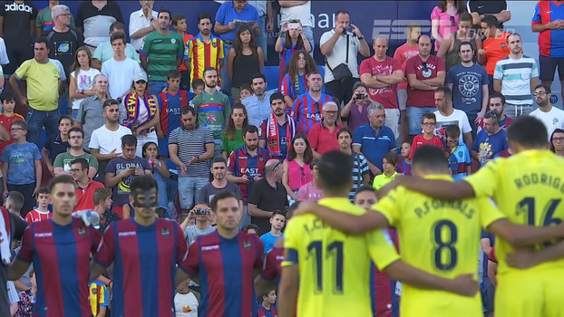Veja o emocionante minuto de silêncio na partida entre Levante e Villarreal, seguido por uma sonora salva de palmas Veja o emocionante minuto de silêncio na partida entre Levante e Villarreal, seguido por uma sonora salva de palmas