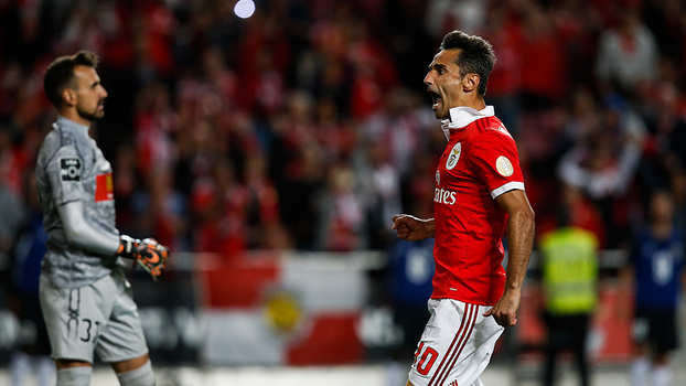 Português: Melhores momentos de Benfica 2 x 1 Potrimonense Assista aos melhores momentos da vitória do Benfica sobre o Portimonense por 2 a 1!