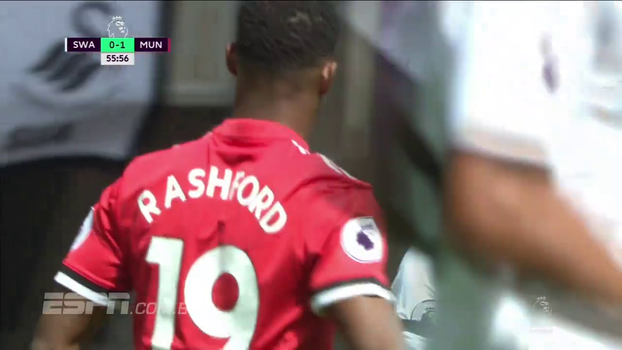 Tempo real: Rashford chuta, mas Fabiansky faz defesa tranquila Tempo real: Rashford chuta, mas Fabiansky faz defesa tranquila