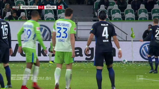 Em partida alucinante, Wolfsburg e Hertha não dão respiro e encantam com partida de 6 gols Em partida alucinante, Wolfsburg e Hertha não dão respiro e encantam com partida de 6 gols