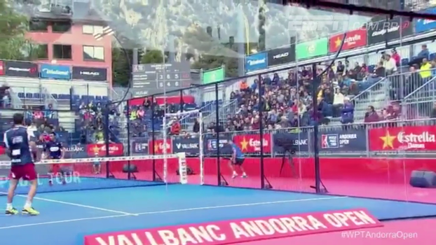 Surreal! Jogador de pádel sai da quadra para fazer pontaço e leva torcida à loucura Surreal! Jogador de pádel sai da quadra para fazer pontaço e leva torcida à loucura