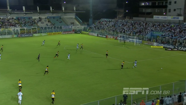 Série B: Gol de Paysandu 1 x 0 Criciúma Assista ao gol da vitória do Paysandu sobre o Criciúma por 1 a 0!