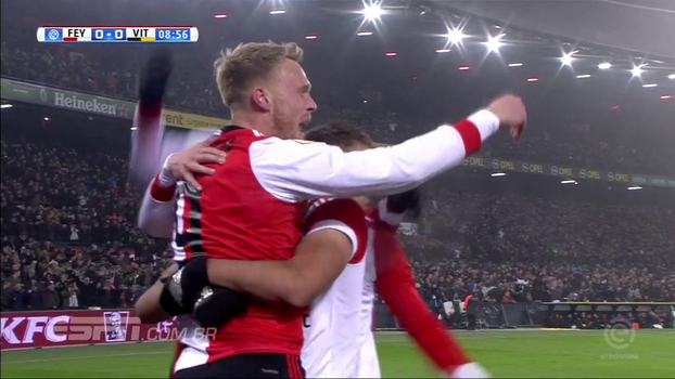Feyenoord vence Vitesse e pula da 7ª para a 5ª colocação; veja o gol Feyenoord vence Vitesse e pula da 7ª para a 5ª colocação; veja o gol