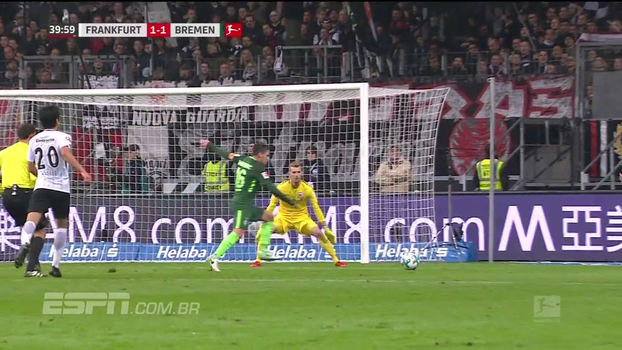 Fechou o gol! Goleiro do Eintracht Frankfurt faz defesas inacreditáveis e garante vitória contra o Werder Fechou o gol! Goleiro do Eintracht Frankfurt faz defesas inacreditáveis e garante vitória contra o Werder
