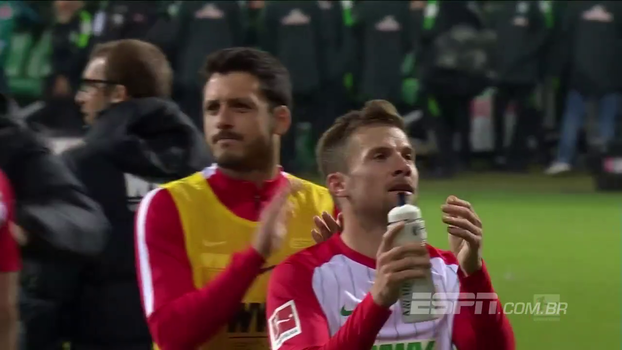 Mesmo fora de casa, Augsburg atropela Werder Bremen e pula para nono na tabela Mesmo fora de casa, Augsburg atropela Werder Bremen e pula para nono na tabela
