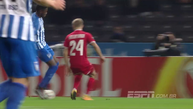Selke faz 2 gols, Hertha Berlin vence Zorya Luhansk, mas segue em último no Grupo J Selke faz 2 gols, Hertha Berlin vence Zorya Luhansk, mas segue em último no Grupo J
