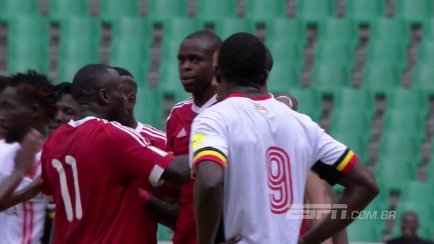 Jogador de Uganda marca golaço, seleção fica no empate com o Congo e nenhum dos dois vai à Copa Jogador de Uganda marca golaço, seleção fica no empate com o Congo e nenhum dos dois vai à Copa
