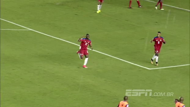 Com chapéu e meia-lua em pintura e gol contra patético, Panamá atropela Trinidad e ultrapassa os EUA Com chapéu e meia-lua em pintura e gol contra patético, Panamá atropela Trinidad e ultrapassa os EUA