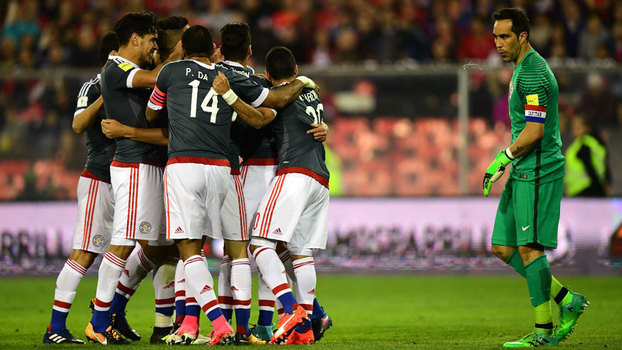 Eliminatórias Sul-Americanas: Gols de Chile 0 x 3 Paraguai Assista aos gols da vitória do Paraguai sobre o Chile por 3 a 0!