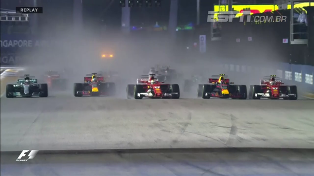 Debaixo de chuva, 8 não acabam a corrida, incluindo Vettel, Raikkonen e Verstappen, e vitória fica no colo de Hamilton Debaixo de chuva, 8 não acabam a corrida, incluindo Vettel, Raikkonen e Verstappen, e vitória fica no colo de Hamilton