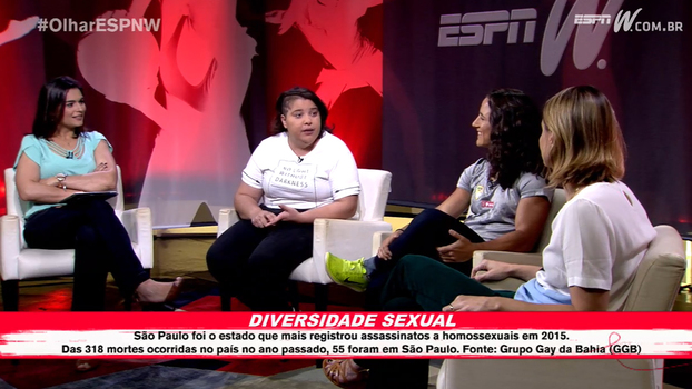 J. Tauane e I. Cerullo arrancam risadas em bate papo: 'Eu dou risada sem ser preconceituosa; vocês que são ruins na piada' J. Tauane e I. Cerullo arrancam risadas em bate papo: 'Eu dou risada sem ser preconceituosa; vocês que são ruins na piada'