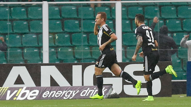Série B: Gols de Figueirense 2 x 1 Santa Cruz Assista aos gols da vitória do Figueirense sobre o Santa Cruz por 2 a 1!