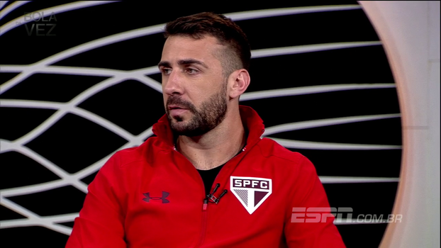 Pratto discorda de demissão de Ceni e lamenta: 'O time não conseguiu deixar o nome dele limpo' Pratto discorda de demissão de Ceni e lamenta: 'O time não conseguiu deixar o nome dele limpo'