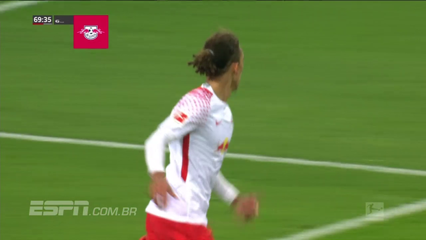 Brasileiro marca, mas Leipzig vira, bate o Hannover e assume vice-liderança provisória da Bundesliga Brasileiro marca, mas Leipzig vira, bate o Hannover e assume vice-liderança provisória da Bundesliga