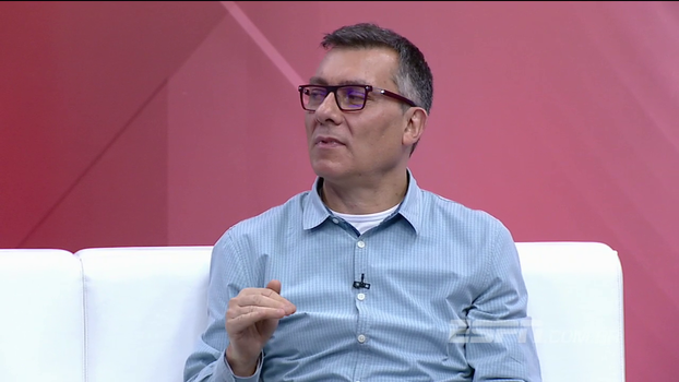 Renato Gaúcho se sai bem em perguntas difíceis, e Calçade comenta: ‘Tira de letra’ Renato Gaúcho se sai bem em perguntas difíceis, e Calçade comenta: ‘Tira de letra’