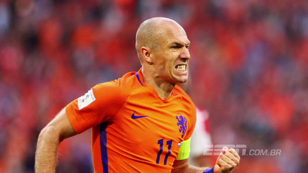Arrancadas, cortes para a esquerda a chutaços: veja o que a Copa do Mundo perde sem Robben Arrancadas, cortes para a esquerda a chutaços: veja o que a Copa do Mundo perde sem Robben