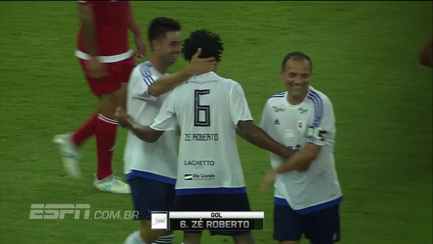 De 'pinturas' de Recoba aos mais bizarros, veja os gols do Lance de Craque De 'pinturas' de Recoba aos mais bizarros, veja os gols do Lance de Craque