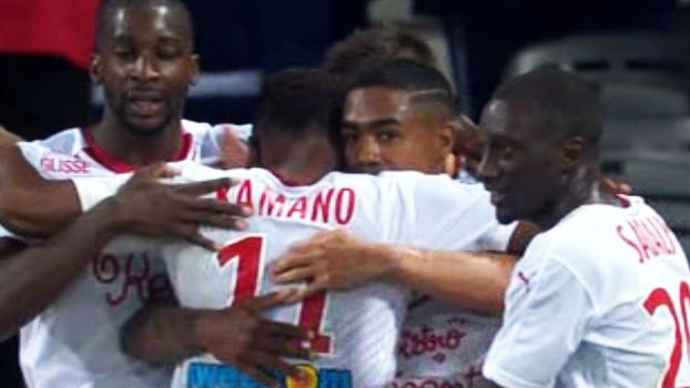 Francês: Gol de Toulouse 0 x 1 Bordeaux Veja o gol da vitória do Bordeaux sobre o Toulouse por 1 a 0 pelo Francês