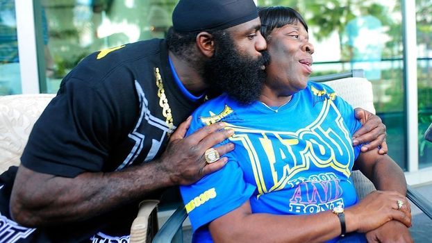 Sensação da internet com fama mundial, mito Kimbo Slice foi um lutador até seu último dia de vida Sensação da internet com fama mundial, mito Kimbo Slice foi um lutador até seu último dia de vida