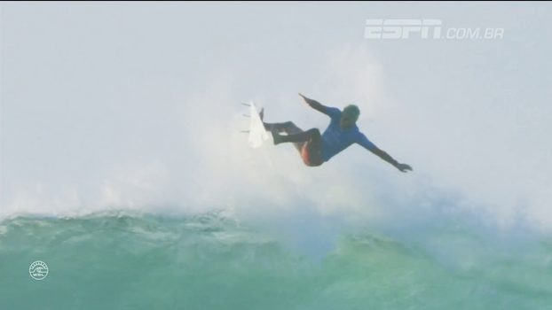 Show de Filipe Toledo, Medina na semifinal e tubarão na água de novo: veja como foi a quarta em Jeffreys Bay Show de Filipe Toledo, Medina na semifinal e tubarão na água de novo: veja como foi a quarta em Jeffreys Bay