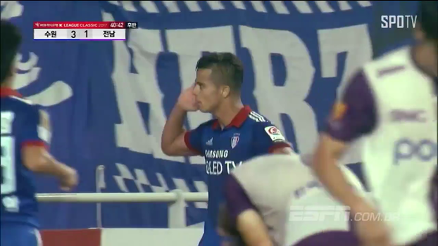 Brasileiro faz golaço e completa hat-trick na Coreia do Sul Brasileiro faz golaço e completa hat-trick na Coreia do Sul
