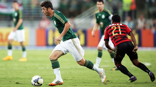 PVC explica por que o contestado Felipe Menezes está no Palmeiras PVC explica por que o contestado Felipe Menezes está no Palmeiras