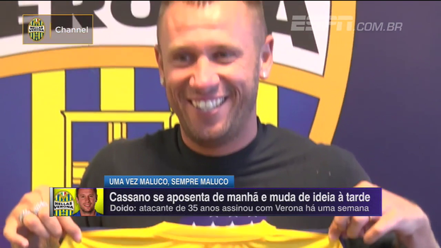 Uma vez maluco, sempre maluco: Cassano se aposenta de manhã e muda de ideia de tarde Uma vez maluco, sempre maluco: Cassano se aposenta de manhã e muda de ideia de tarde