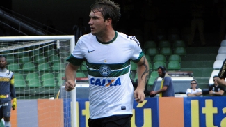 Willian Farias é o novo reforço do Cruzeiro para a temporada 2014 Willian Farias é o novo reforço do Cruzeiro para a temporada 2014