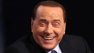 OFF - Dono do Milan faz pré-acordo para vender 48% do clube até setembro