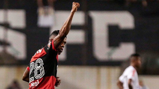 Berr&iacute;o comemora o primeiro gol na Vila Belmiro